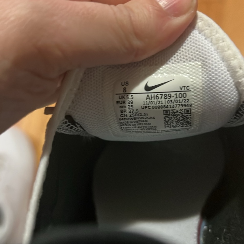 Nike airmax 270 sz 8 - Picture 4 of 4